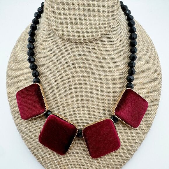 Vintage Japanese Velvet Square Faceted Beaded Necklace Geometric Fuzzy Delicate - Picture 3 of 13